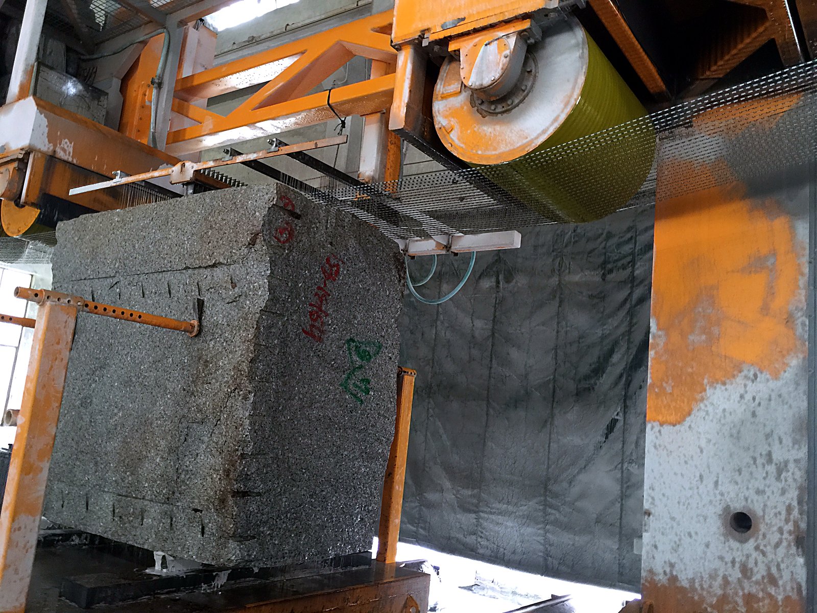 Stone processing plant